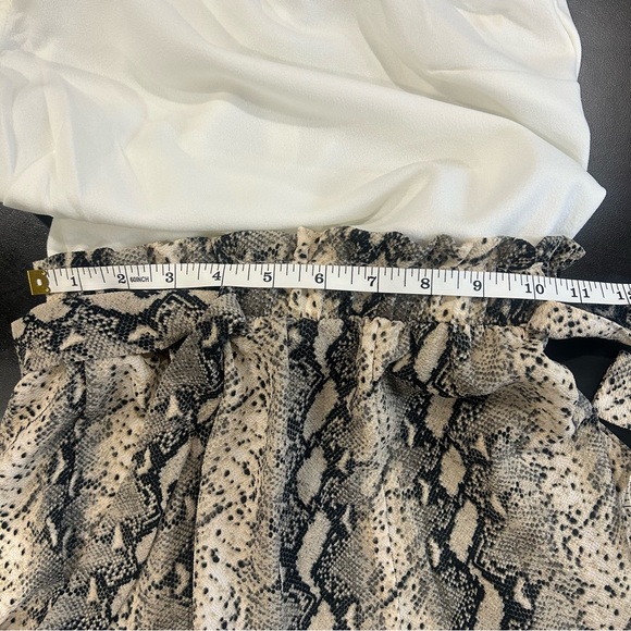 New! Romper - Picture 5 of 6